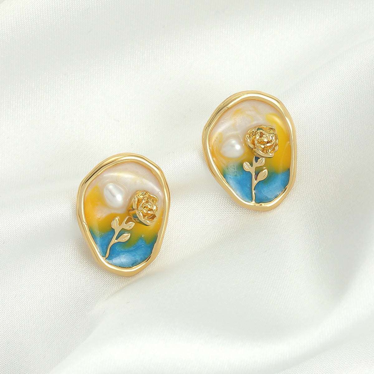 Vintage enamel flower stud earrings with oil painting