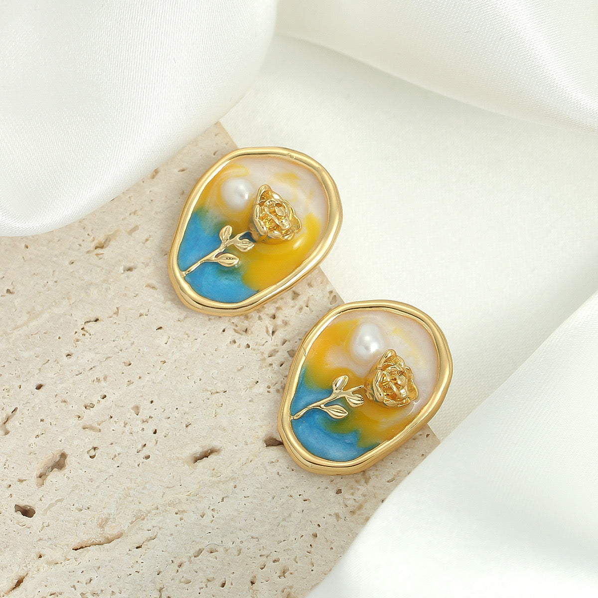 Vintage enamel flower stud earrings with oil painting