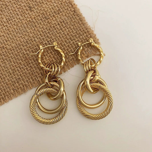 Metal thread circle pendant earrings